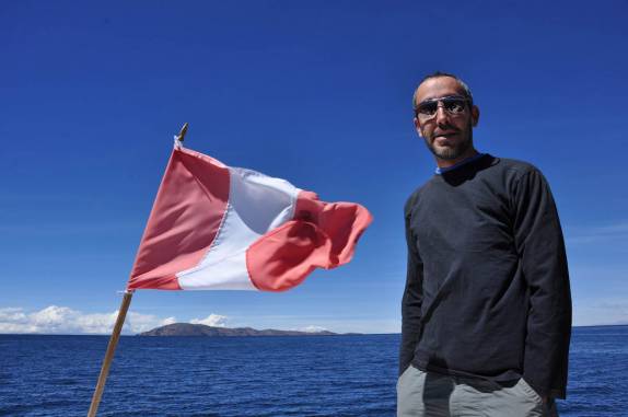 Atravessando o lago Titicaca, a caminho da ilha de Amantani, no Peru